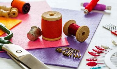 روش‌های کسب درآمد با خیاطی در منزل + ۷ نکته طلایی برای افزایش درآمد